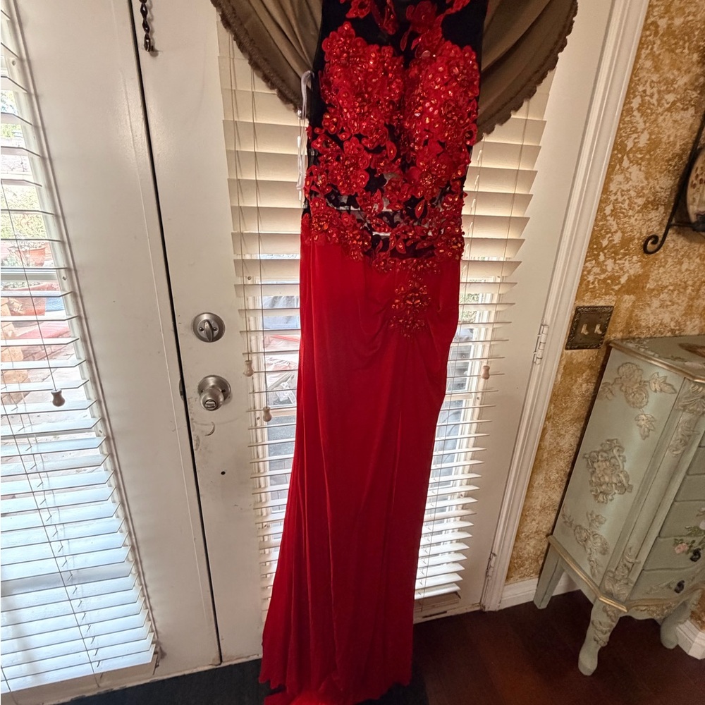 Cinderella Red and Black Floral Prom Dress - Picture 3 of 9